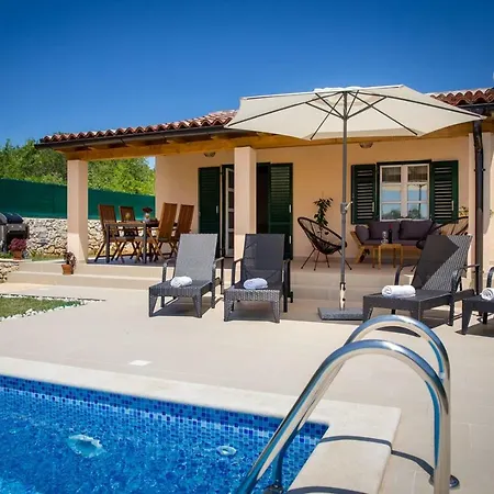 Fiorenzo House Hébergement de vacances *