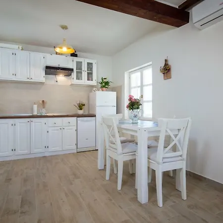 Fiorenzo House
