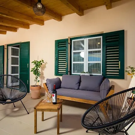 Fiorenzo House بيت للعطل روفينج